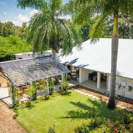 Francines Venue Pty Ltd Bed & Breakfast Hoedspruit Exterior photo